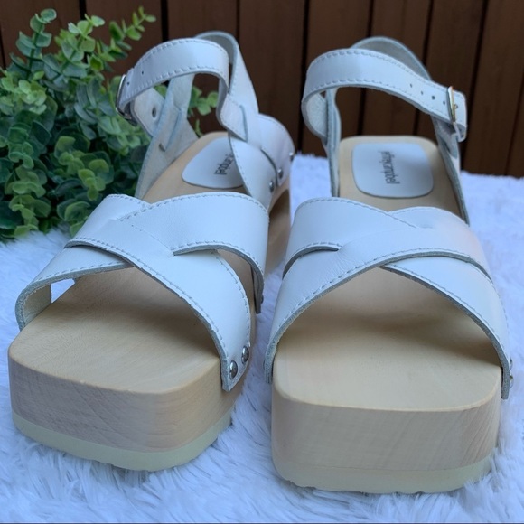 Jeffrey Campbell | NWOB White Platform Sandals - Picture 5 of 16